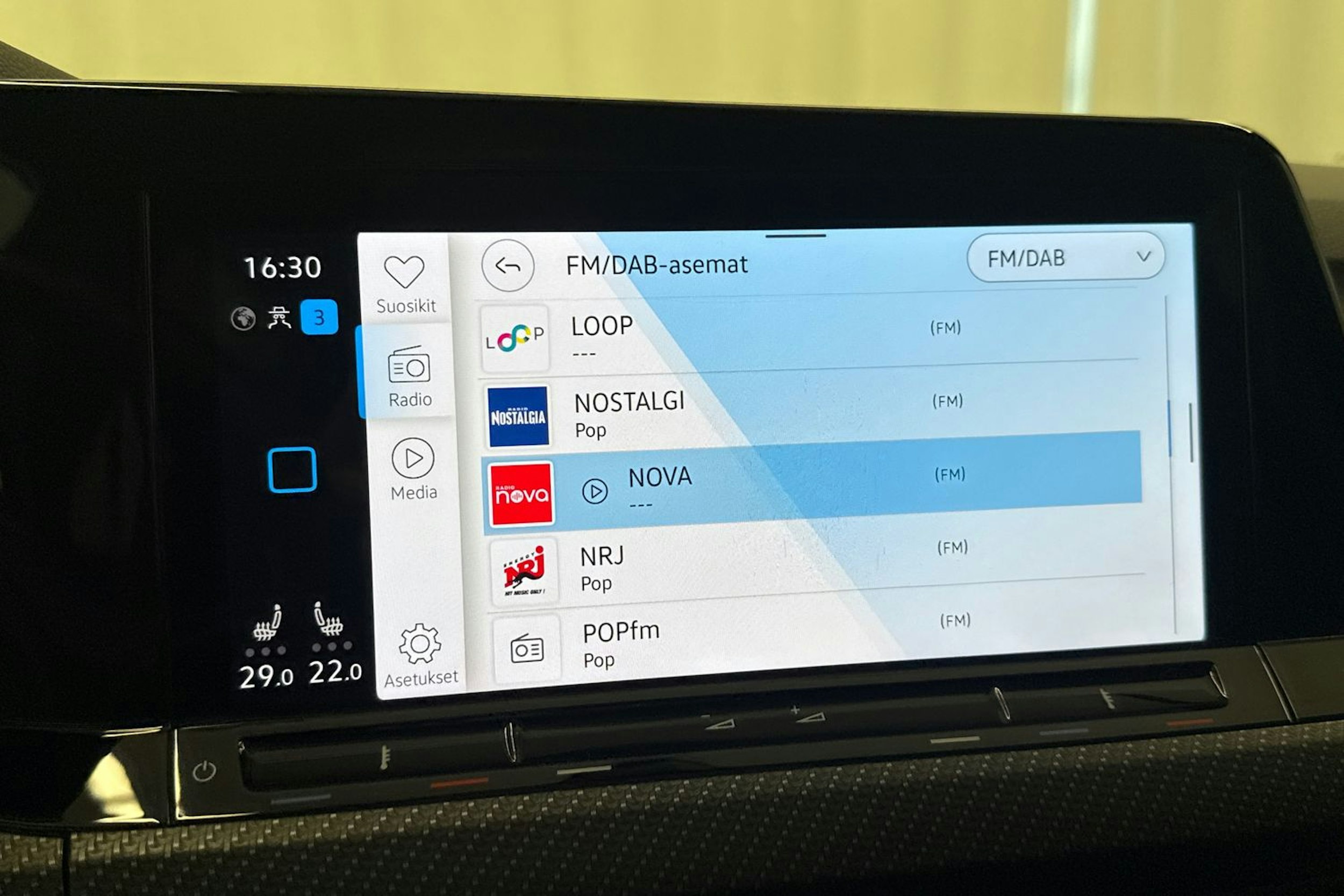 Musta Volkswagen GOLF 2022 kuva 20.