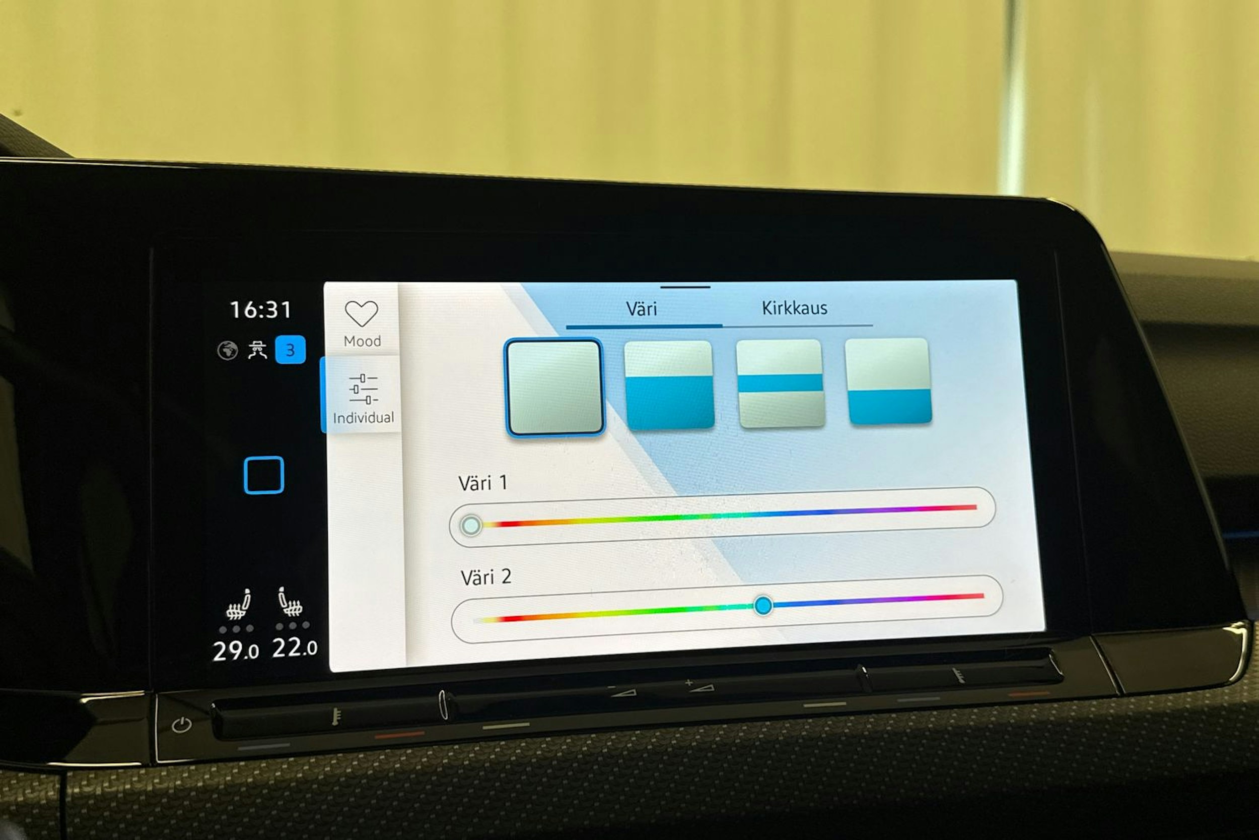 Musta Volkswagen GOLF 2022 kuva 22.