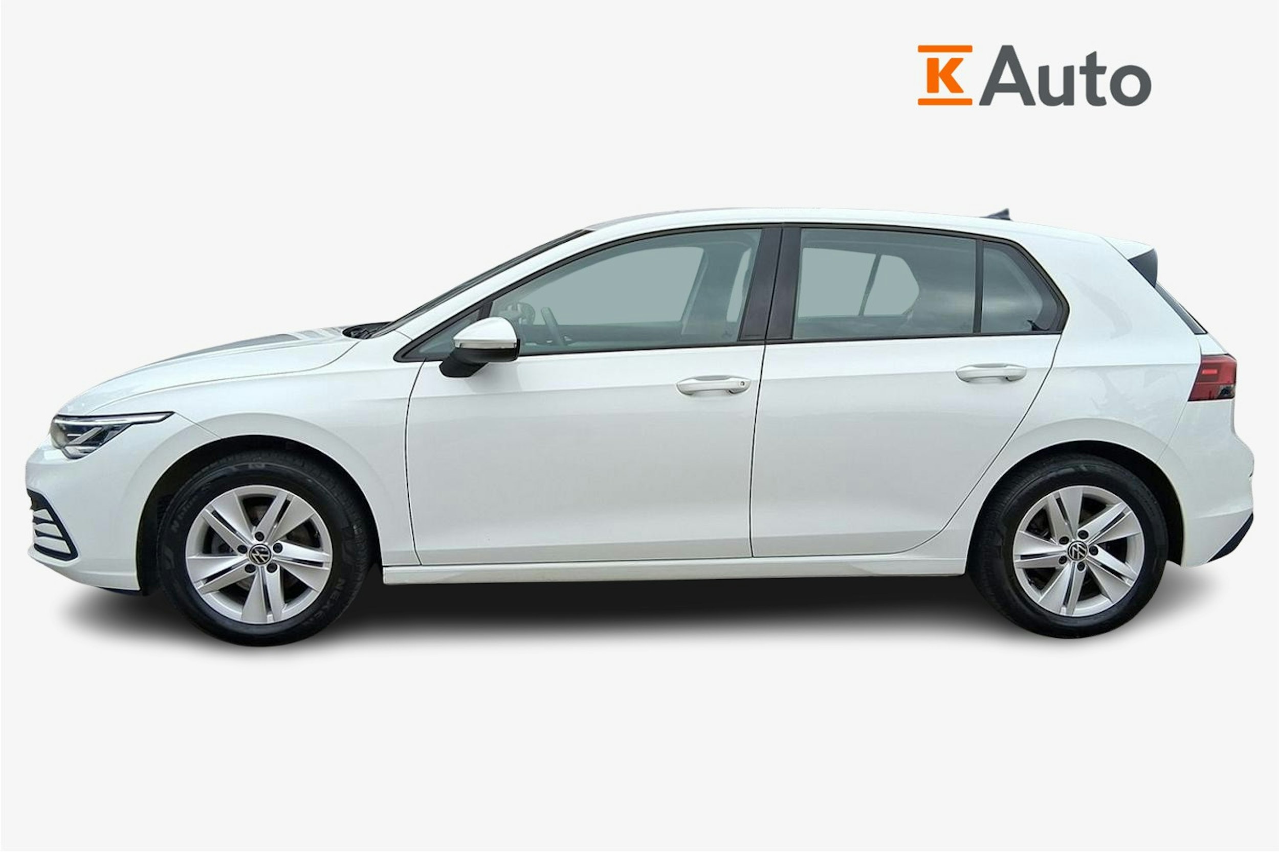 valkoinen Volkswagen Golf 2022 kuva 6.