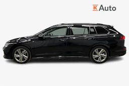 musta Volkswagen Golf 2022 kuva 5.