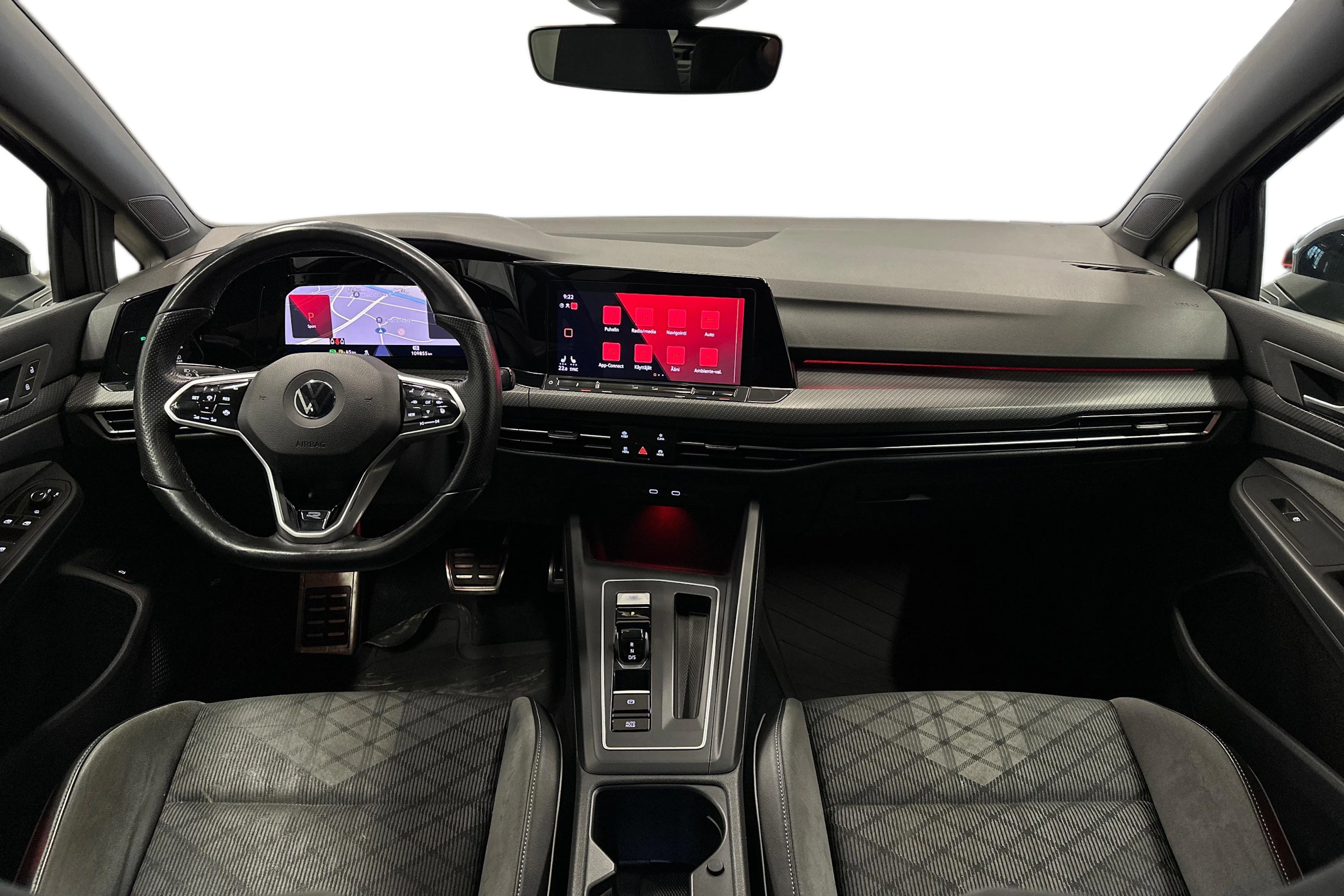 musta Volkswagen Golf 2022 kuva 7.