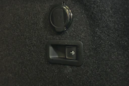 musta Volkswagen Golf 2022 kuva 13.