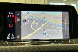 musta Volkswagen Golf 2022 kuva 20.