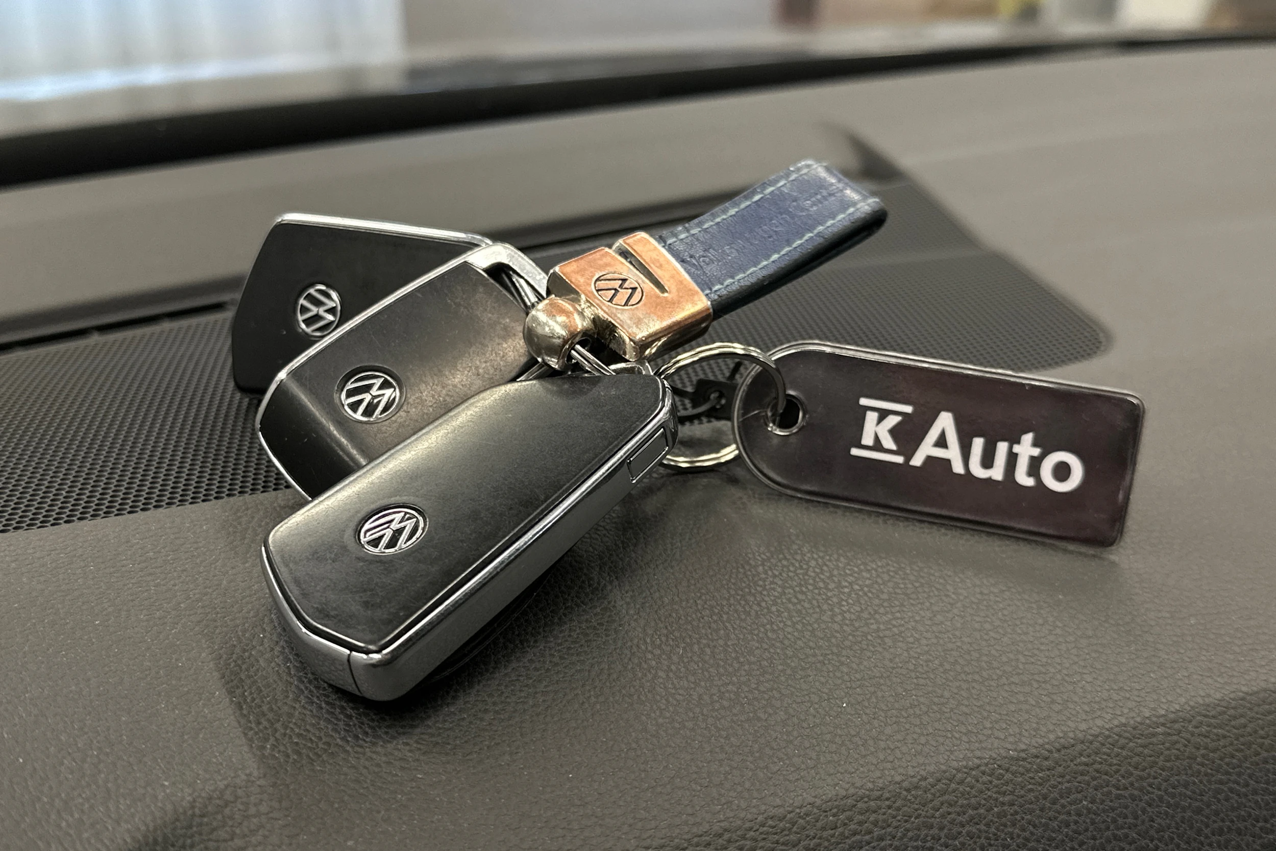 musta Volkswagen Golf 2022 kuva 29.