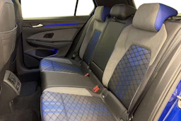 sininen Volkswagen Golf 2022 kuva 11.