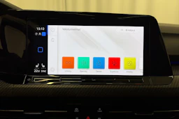 sininen Volkswagen Golf 2022 kuva 25.