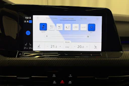 sininen Volkswagen Golf 2022 kuva 27.