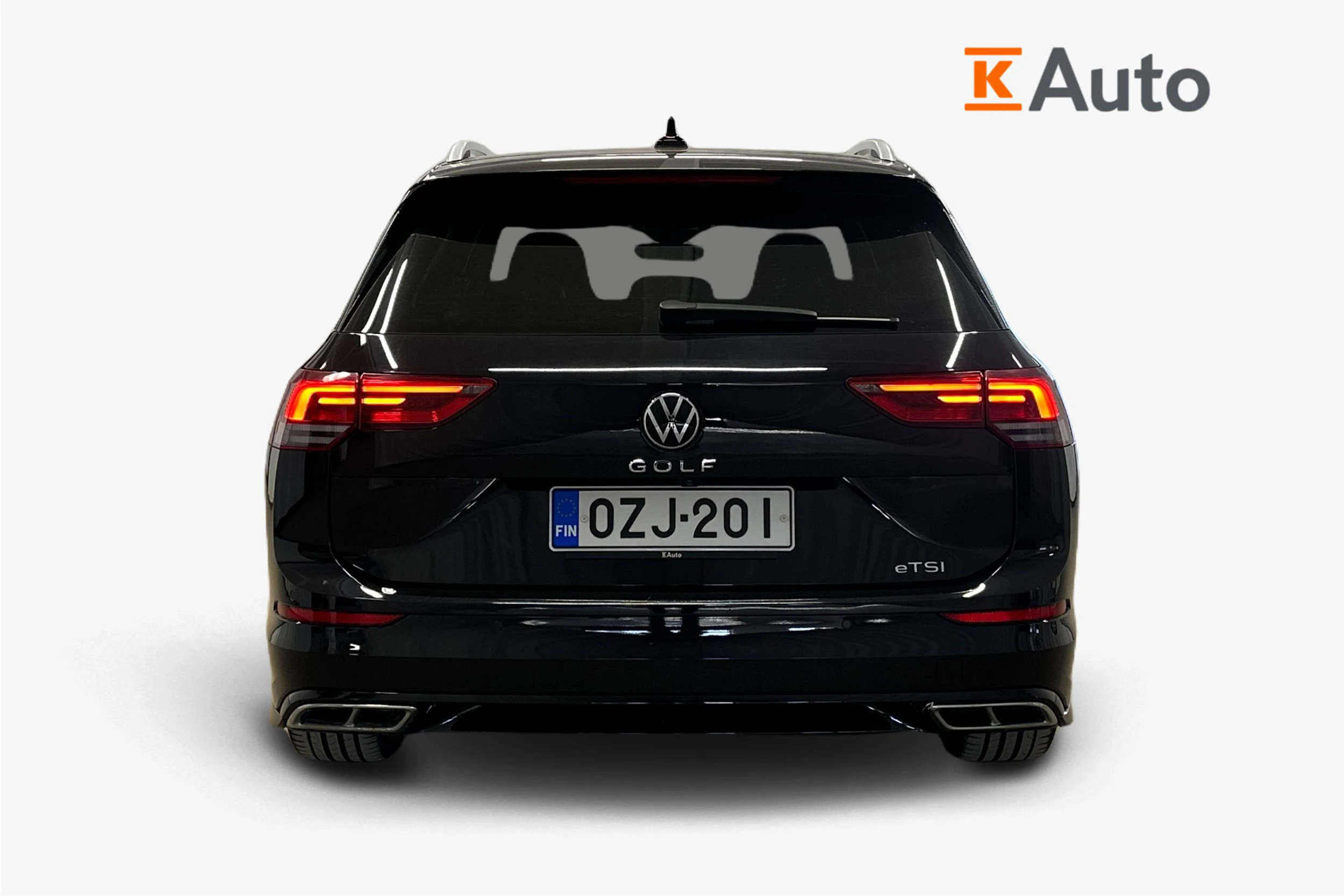 musta Volkswagen Golf 2022 kuva 4.