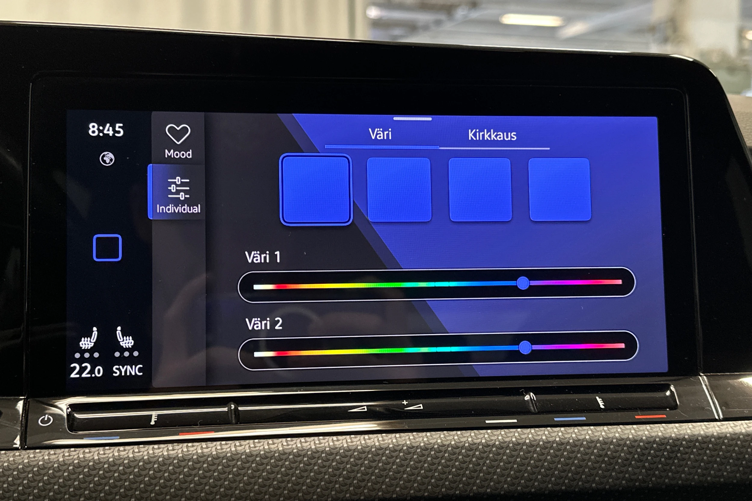 musta Volkswagen Golf 2022 kuva 26.