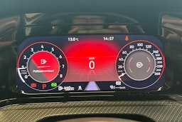 valkoinen Volkswagen Golf 2022 kuva 28.