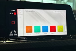 valkoinen Volkswagen Golf 2022 kuva 34.