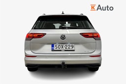 harmaa Volkswagen Golf 2022 kuva 5.