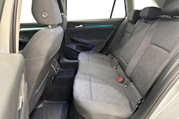harmaa Volkswagen Golf 2022 kuva 9.