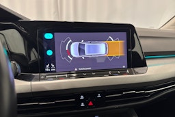 harmaa Volkswagen Golf 2022 kuva 21.