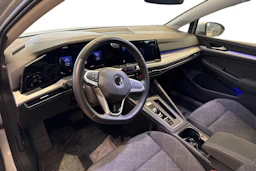 harmaa Volkswagen Golf 2022 kuva 3.