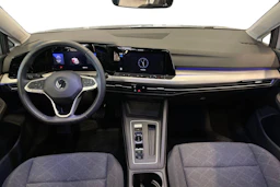 harmaa Volkswagen Golf 2022 kuva 7.