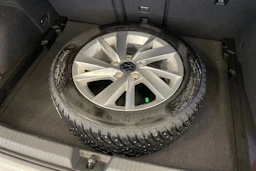 harmaa Volkswagen Golf 2022 kuva 10.