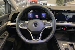 harmaa Volkswagen Golf 2022 kuva 11.
