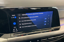 harmaa Volkswagen Golf 2022 kuva 15.