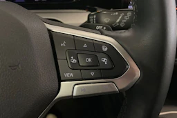 harmaa Volkswagen Golf 2022 kuva 20.