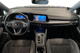 harmaa Volkswagen Golf 2022 kuva 7.