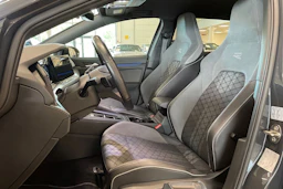 harmaa Volkswagen Golf 2022 kuva 11.