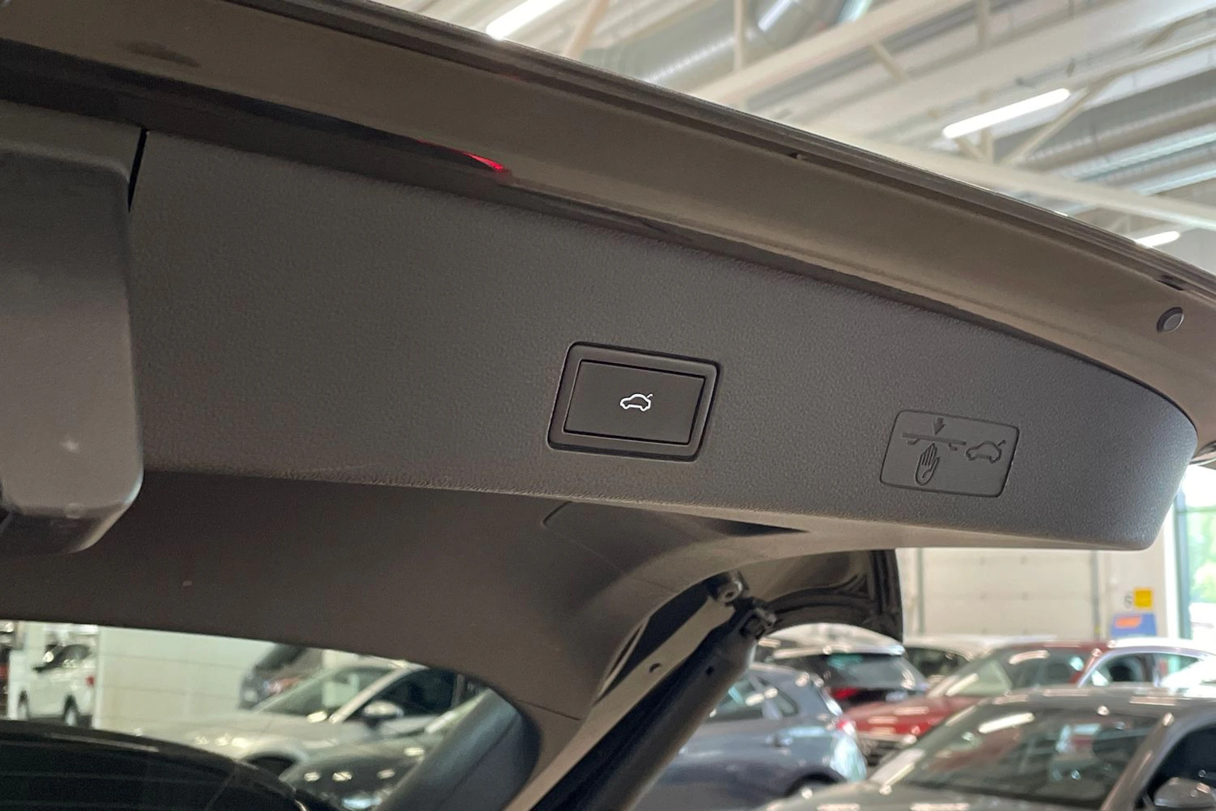 harmaa Volkswagen Golf 2022 kuva 28.