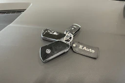 harmaa Volkswagen Golf 2022 kuva 29.