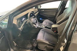 harmaa Volkswagen Golf 2022 kuva 3.