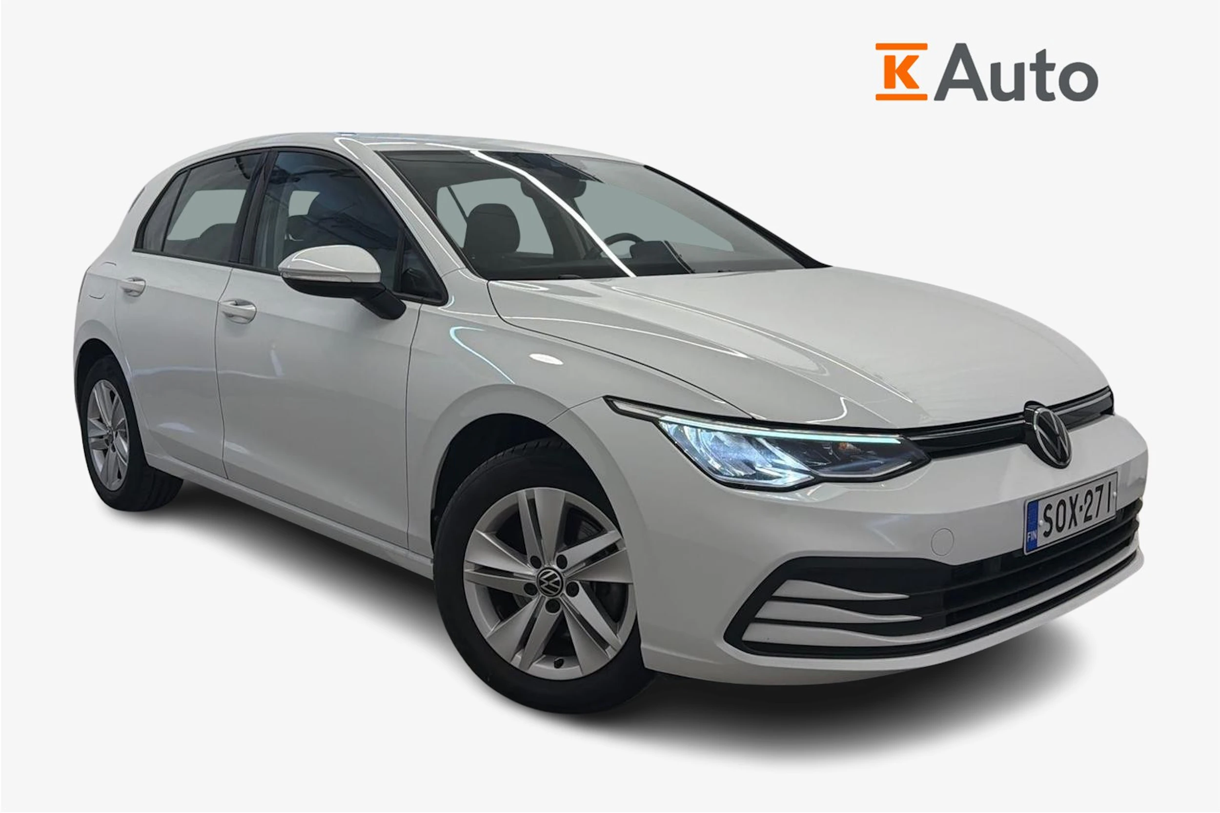 valkoinen Volkswagen Golf 2022 kuva 1.