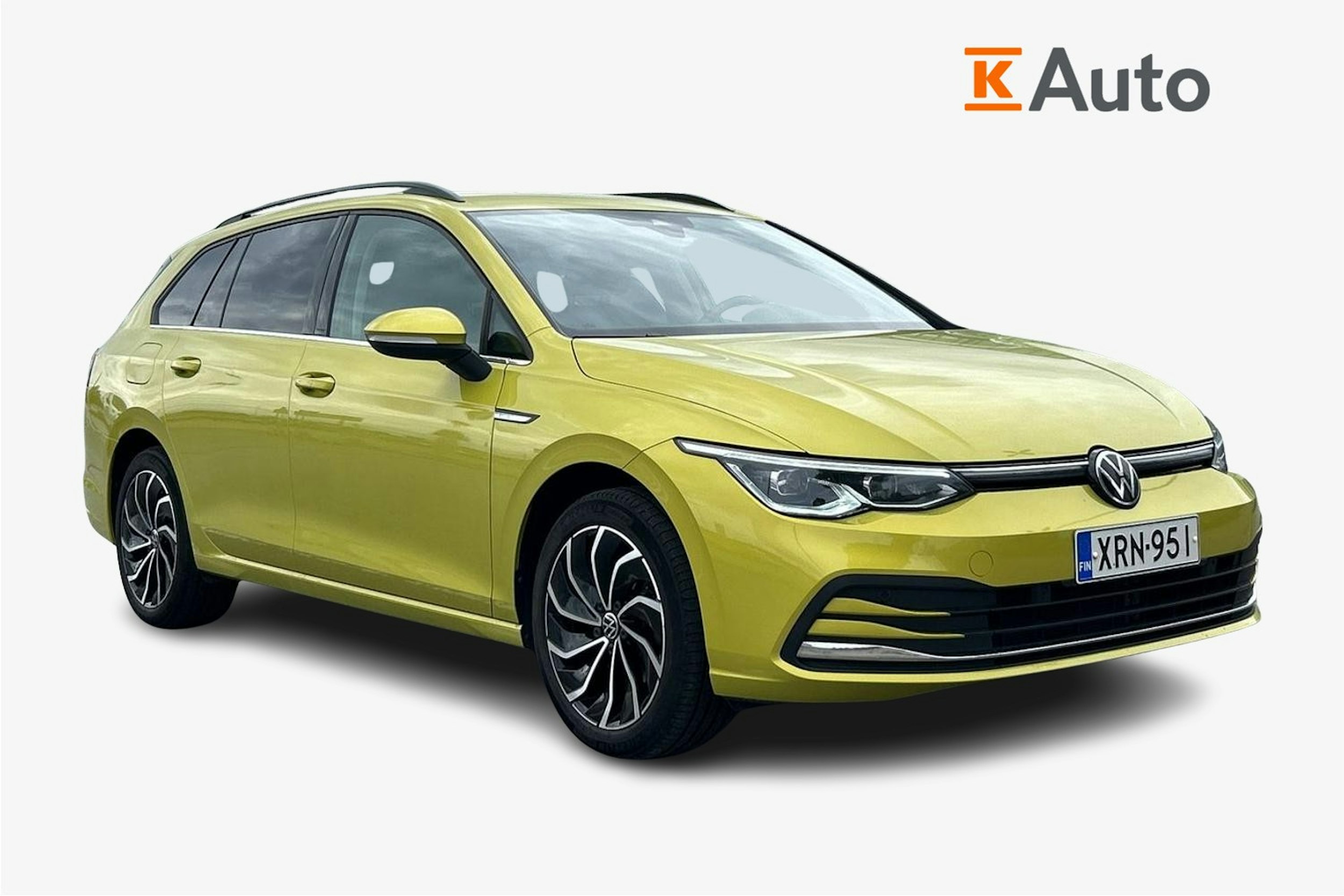 keltainen Volkswagen Golf 2022 kuva 1.