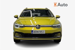 keltainen Volkswagen Golf 2022 kuva 5.