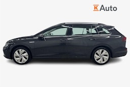 harmaa Volkswagen Golf 2022 kuva 6.