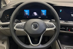 harmaa Volkswagen Golf 2022 kuva 14.