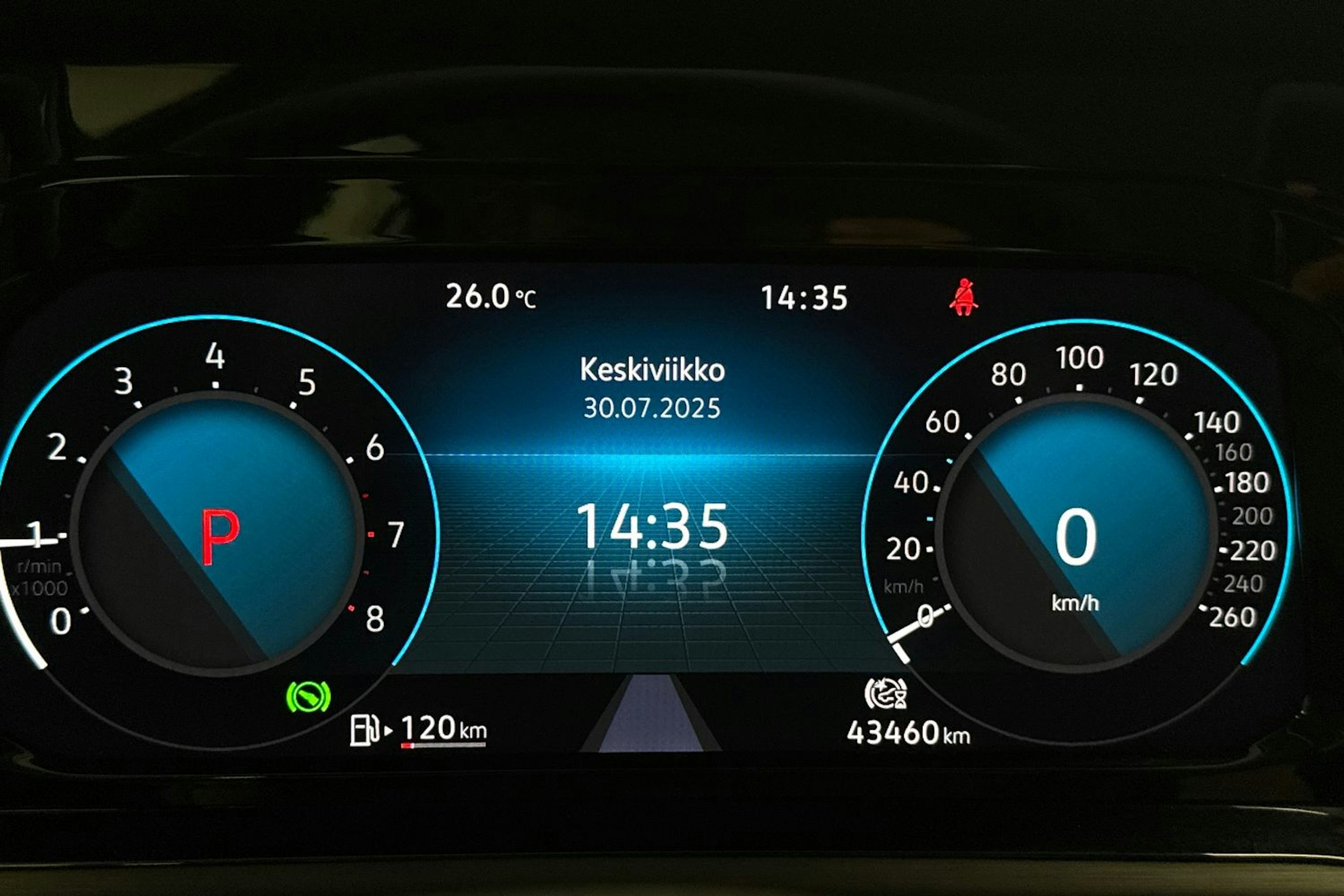 harmaa Volkswagen Golf 2022 kuva 17.