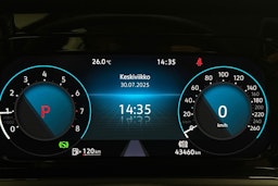 harmaa Volkswagen Golf 2022 kuva 17.