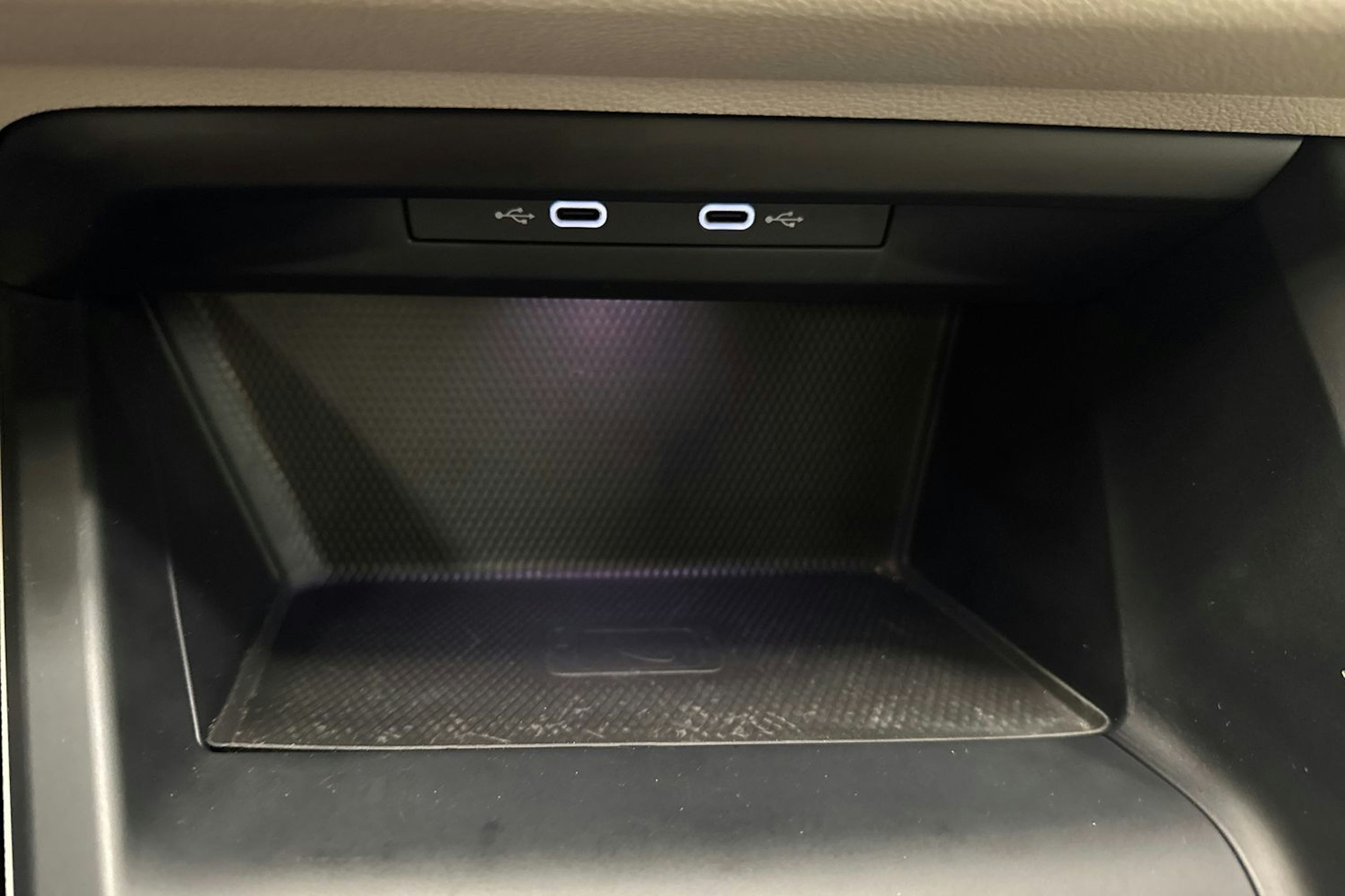 harmaa Volkswagen Golf 2022 kuva 35.