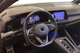 harmaa Volkswagen Golf 2022 kuva 3.