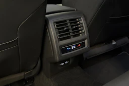 harmaa Volkswagen Golf 2022 kuva 18.
