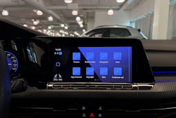 harmaa Volkswagen Golf 2022 kuva 29.