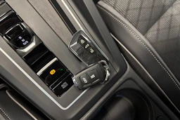 harmaa Volkswagen Golf 2022 kuva 37.