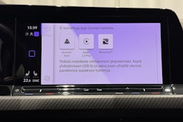 musta Volkswagen Golf 2022 kuva 18.