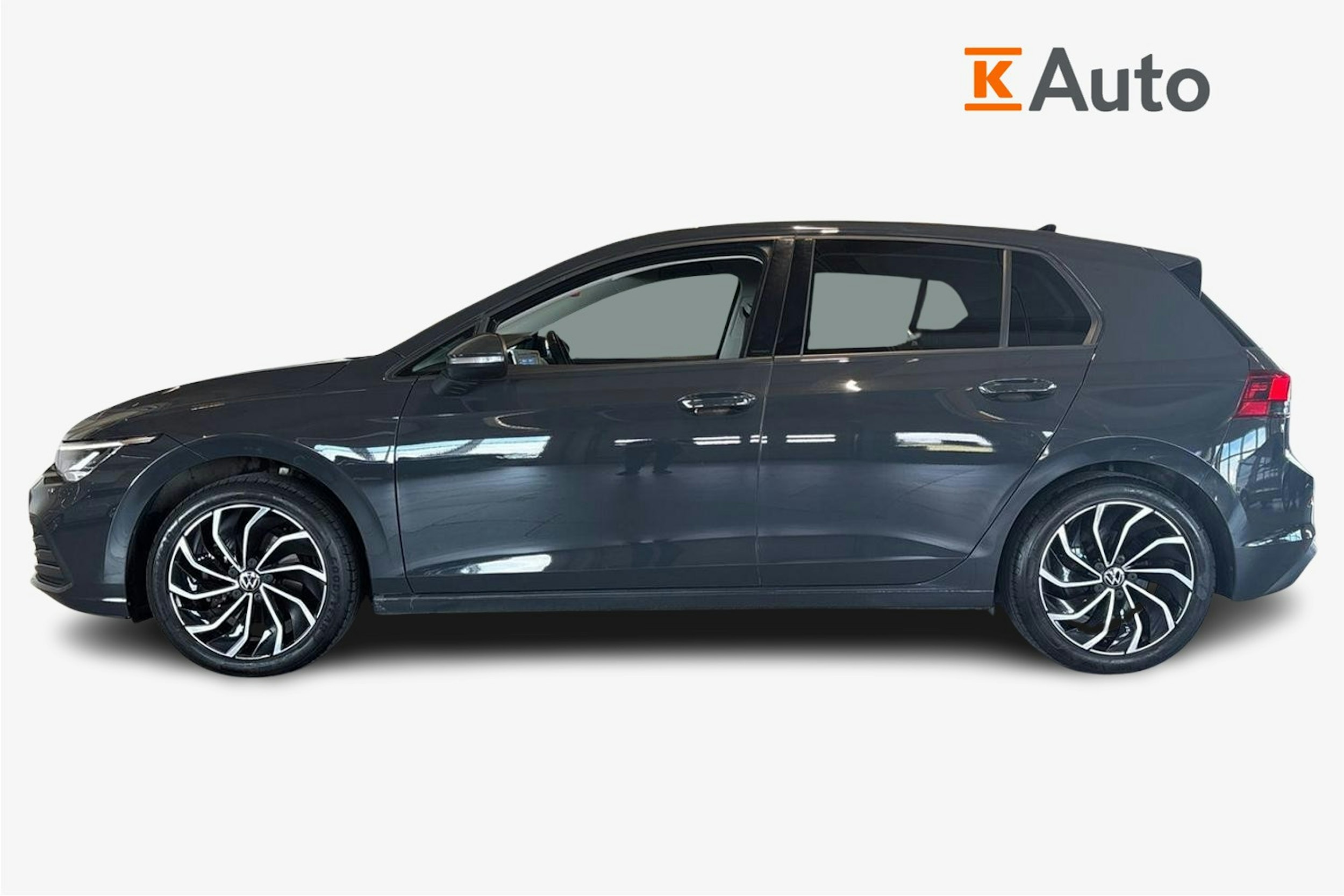 harmaa Volkswagen Golf 2022 kuva 6.