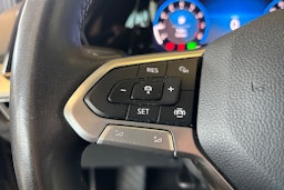 harmaa Volkswagen Golf 2022 kuva 15.