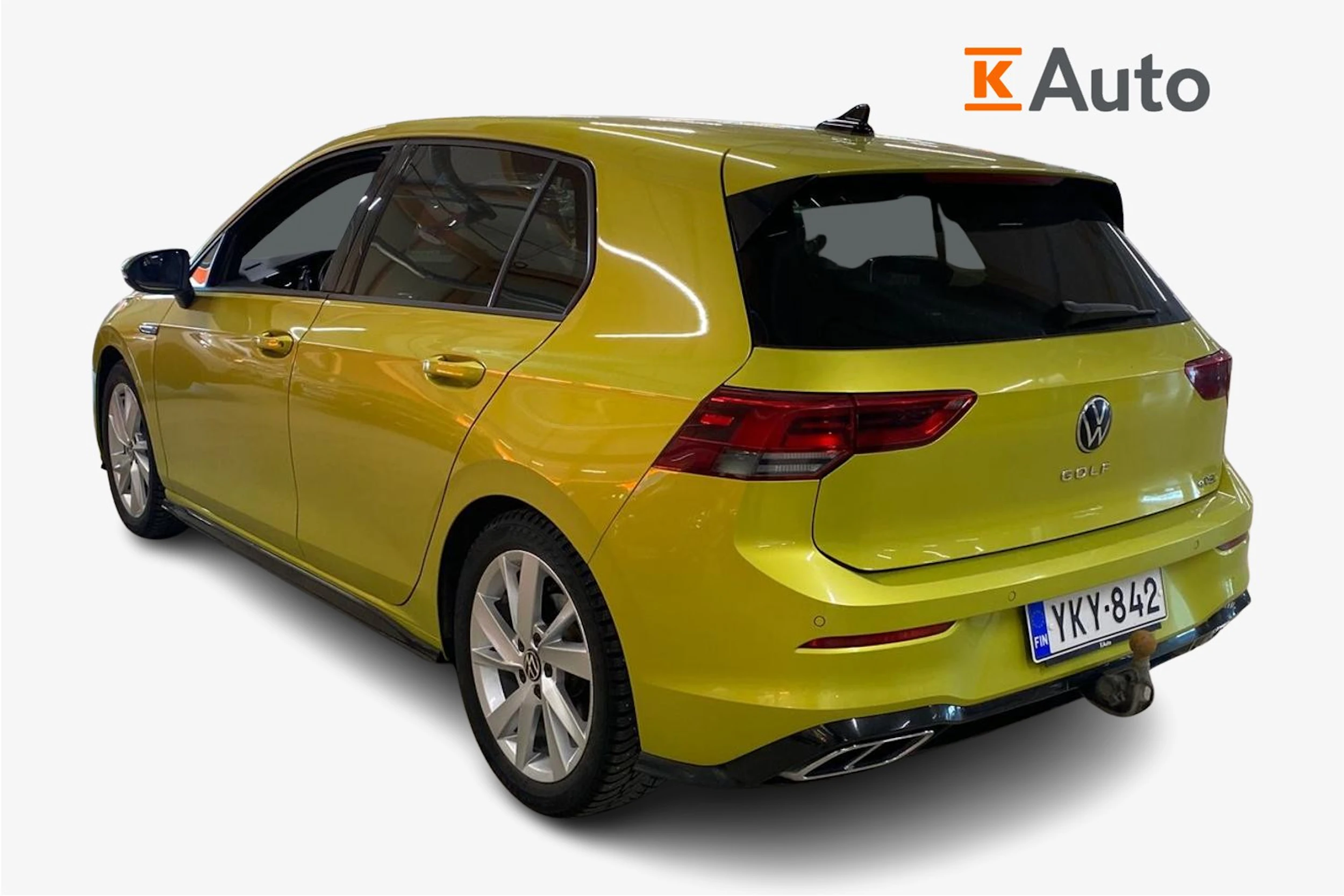 keltainen Volkswagen Golf 2022 kuva 2.