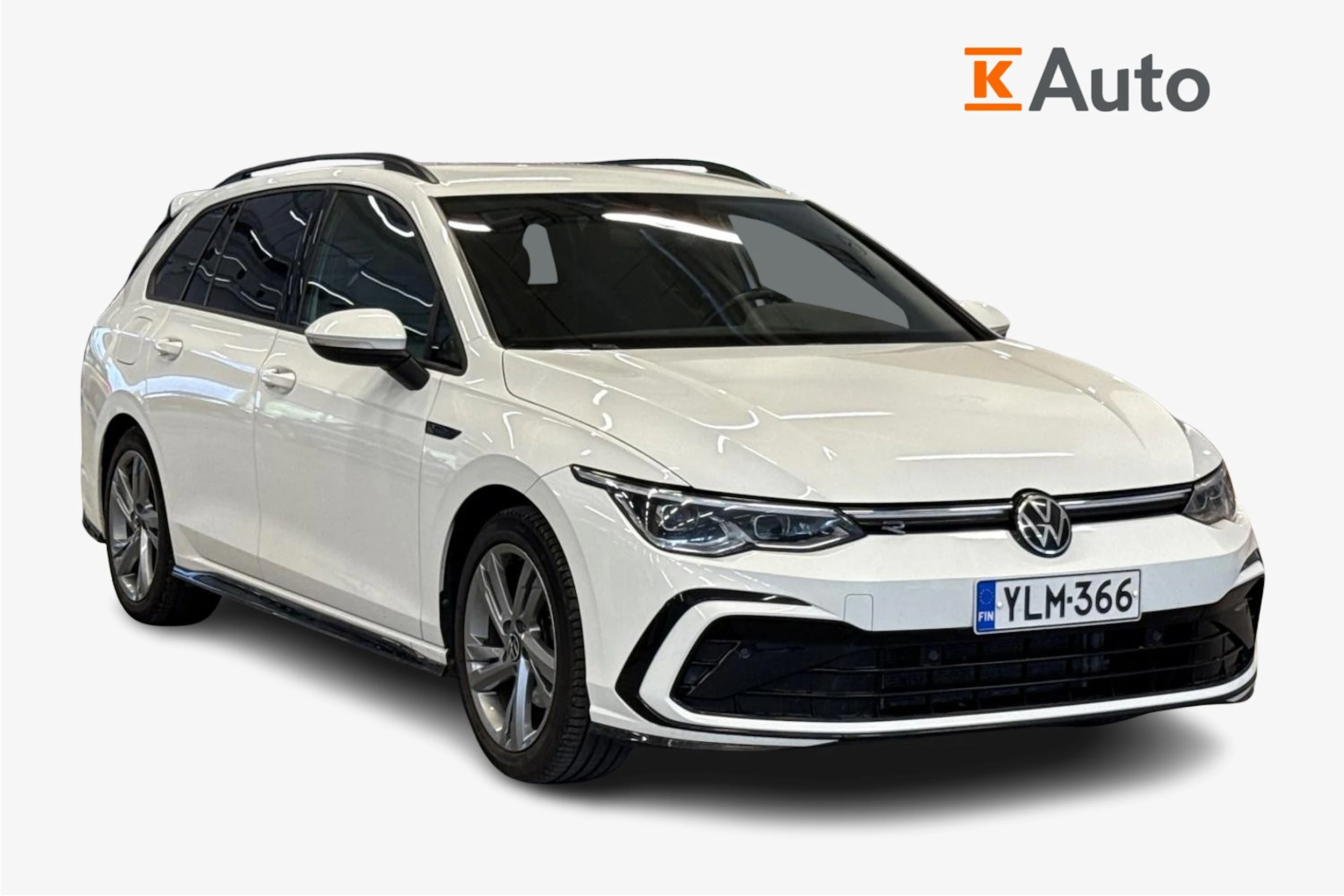 valkoinen Volkswagen Golf 2022 kuva 1.