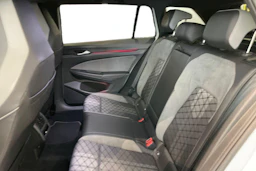 valkoinen Volkswagen Golf 2022 kuva 8.