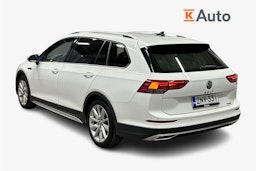 valkoinen Volkswagen Golf 2022 kuva 2.