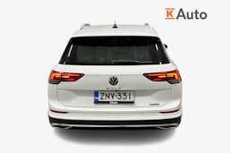 valkoinen Volkswagen Golf 2022 kuva 3.