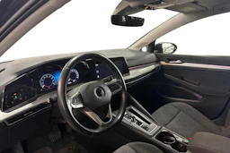 harmaa Volkswagen Golf 2022 kuva 3.